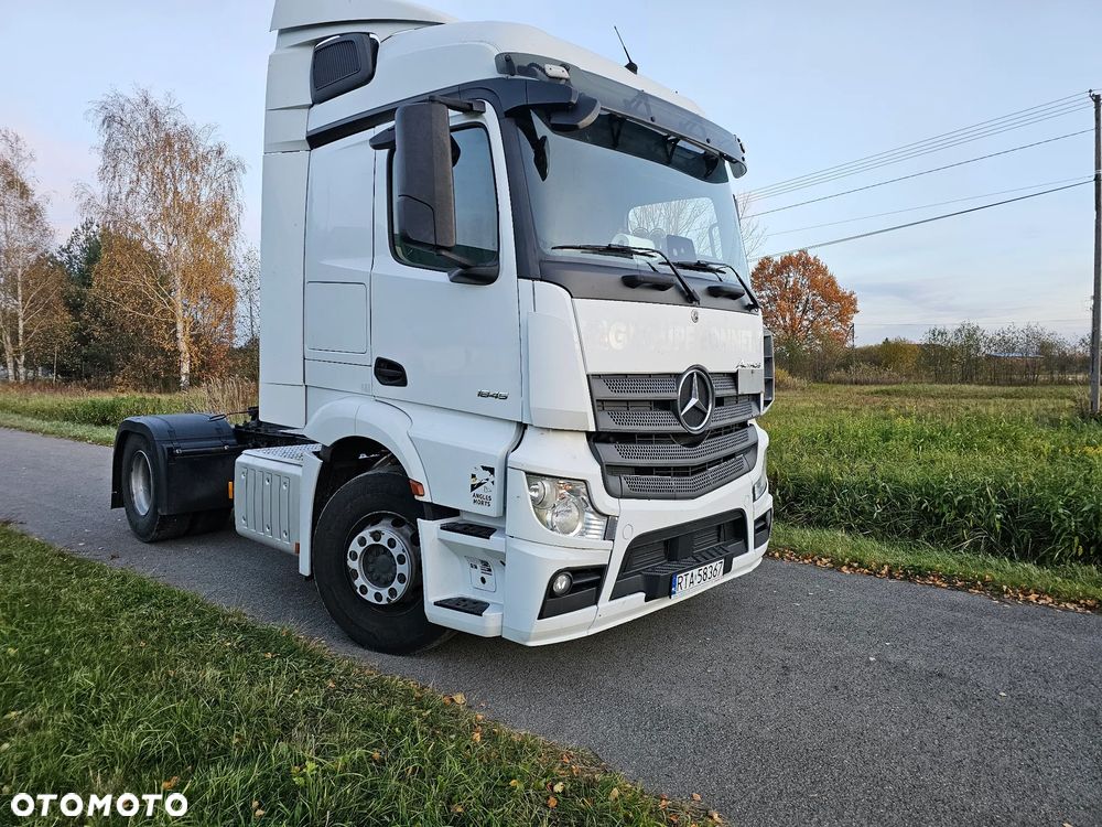 Mercedes-Benz Actros - 2