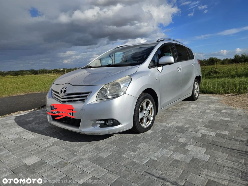 Toyota Verso 2.0 D-4D Life - 3