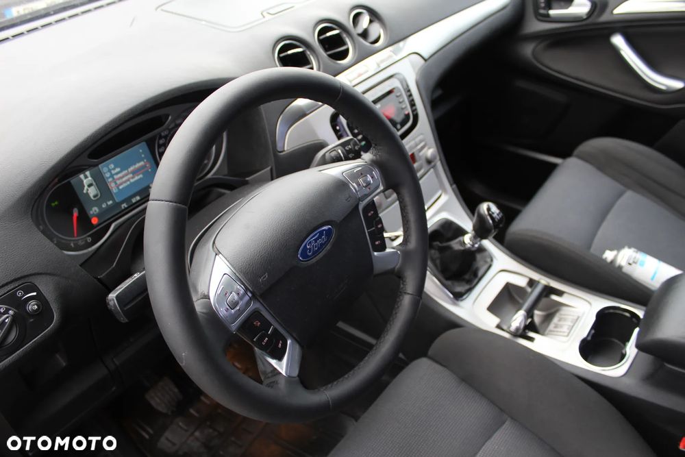 Ford S-Max 2.2 TDCi Titanium - 13