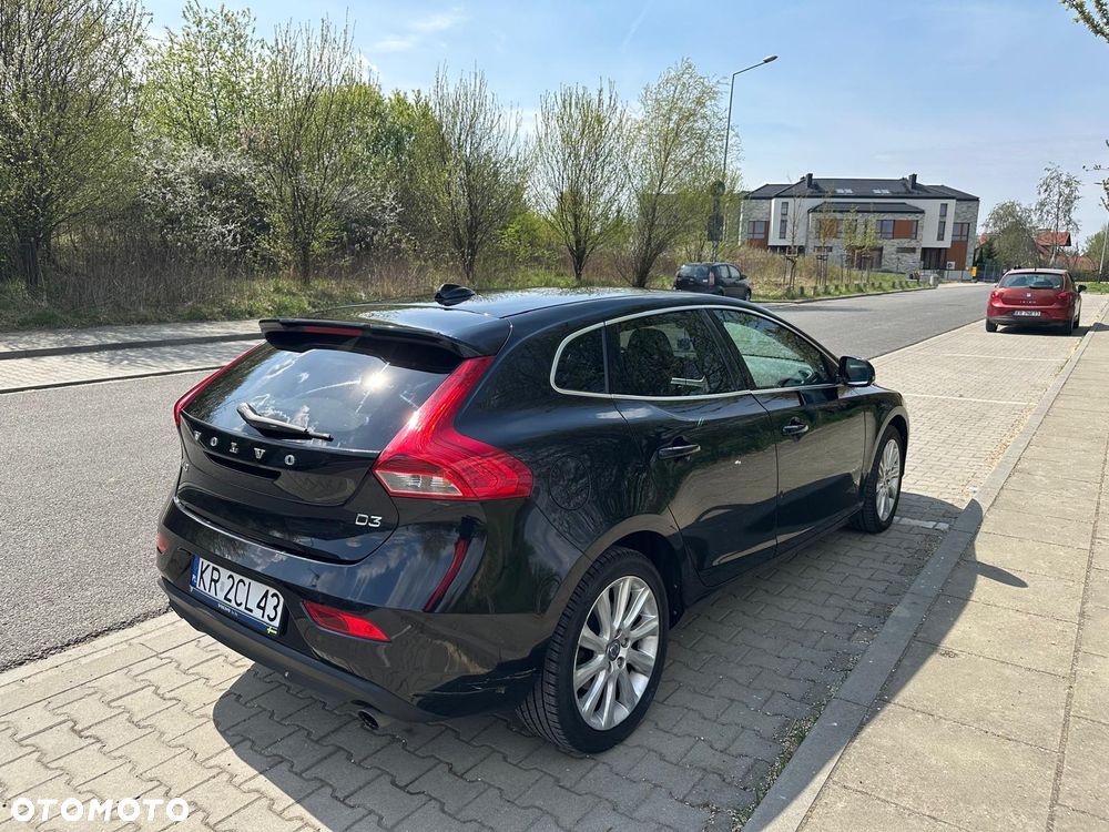 Volvo V40 D3 Summum - 15