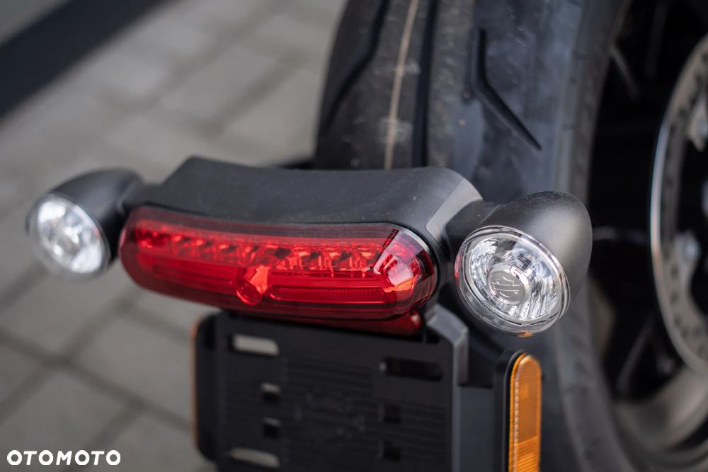 Harley-Davidson Sportster - 11