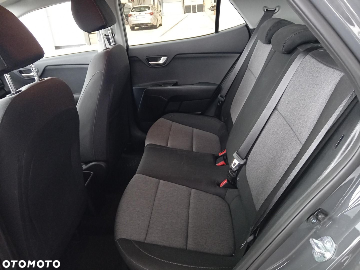 Kia Stonic - 17