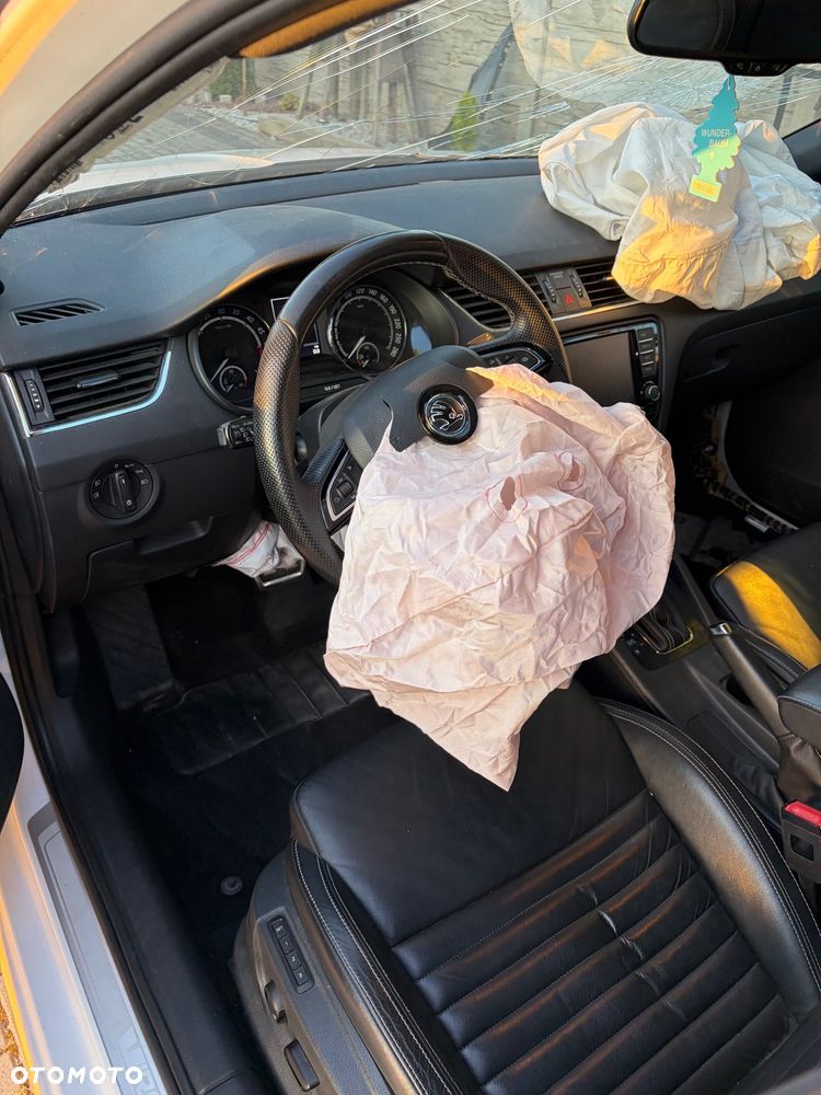 Skoda Octavia 2.0 TDI RS DSG - 12