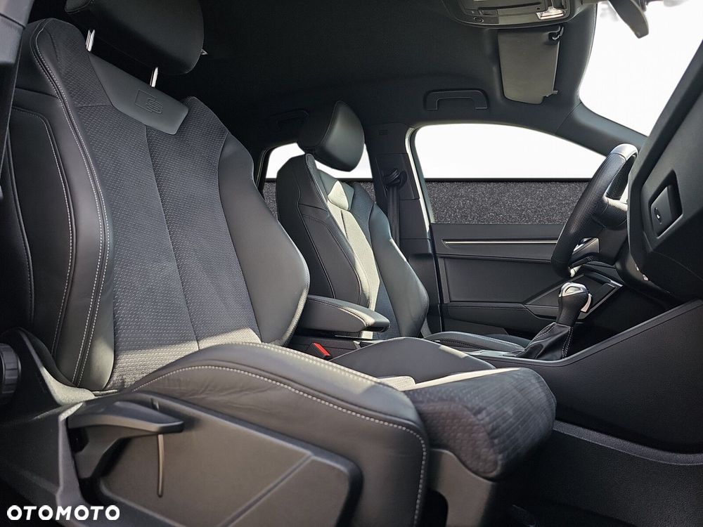 Audi Q3 - 22