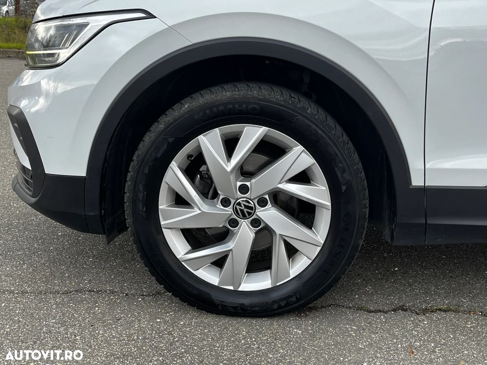 Volkswagen Tiguan - 26