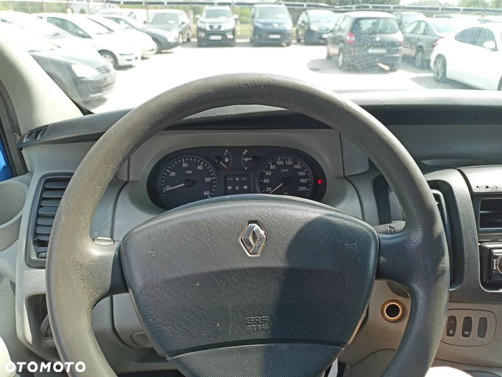 Renault Trafic - 10
