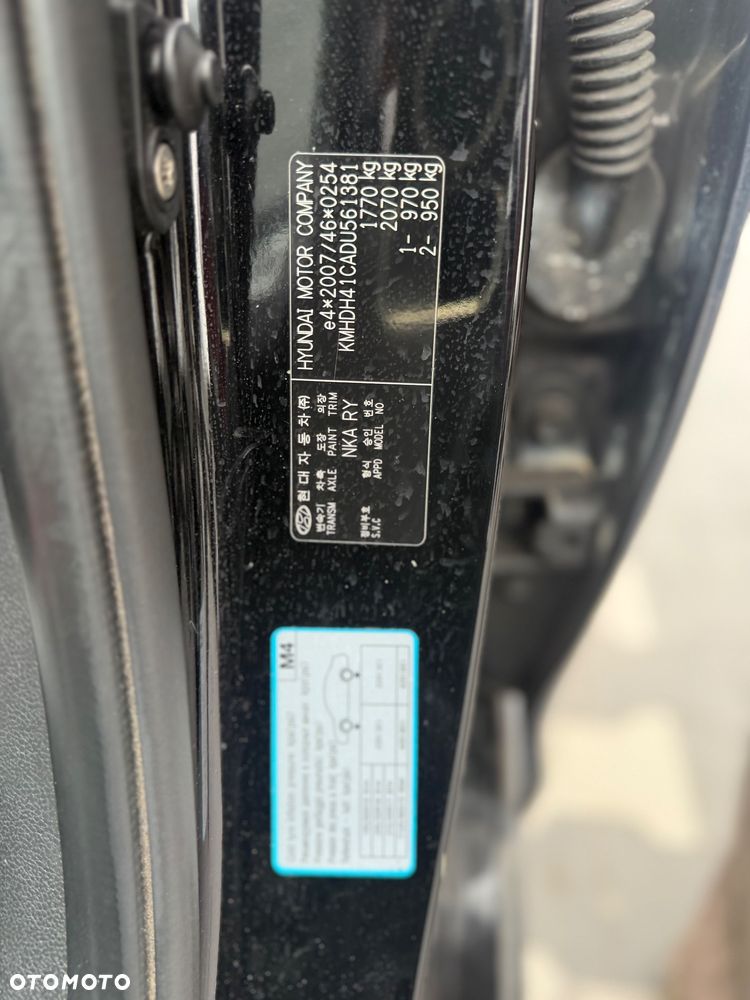 Hyundai Elantra 1.6 Comfort - 10