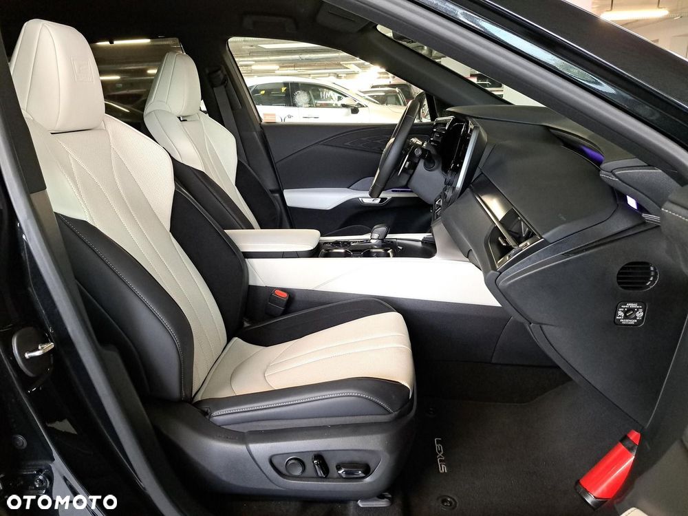Lexus RX - 14