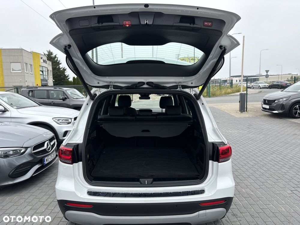 Mercedes-Benz GLB 200 7G-DCT - 28