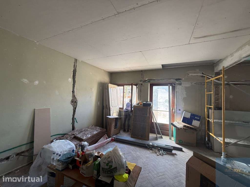 Apartamento T3 em Remodelação total em Benfica - Grande imagem: 5/18