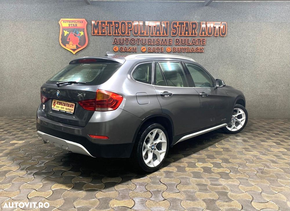 BMW X1 xDrive18d Aut. Sport Line - 3