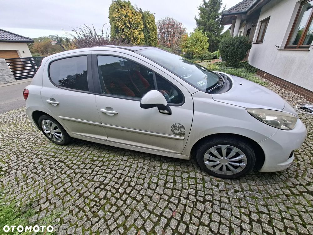 Peugeot 207 - 3