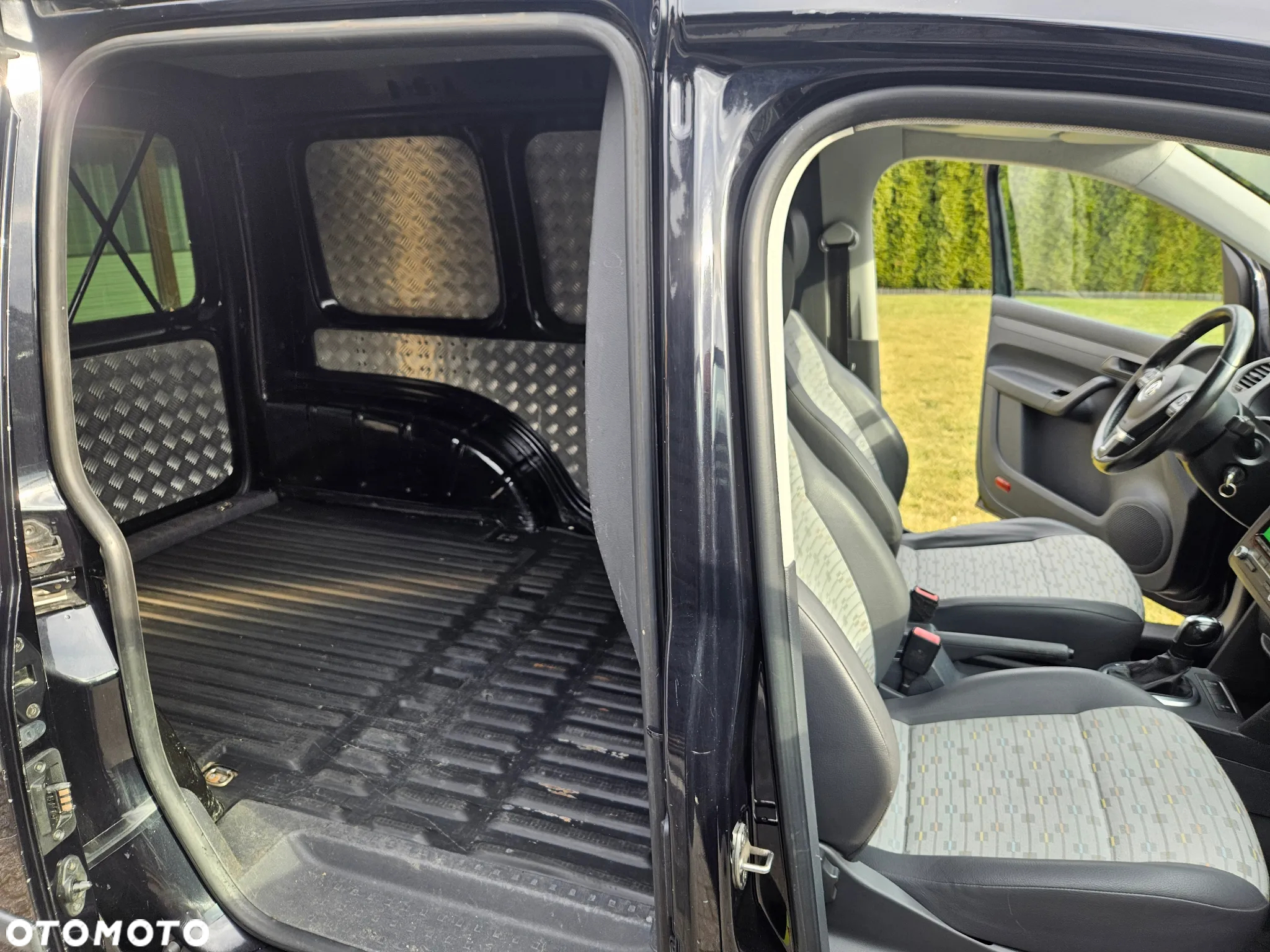 Volkswagen Caddy - 26
