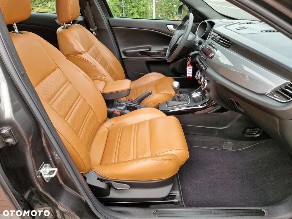 Alfa Romeo Giulietta 1.4 TB 16V Super - 16