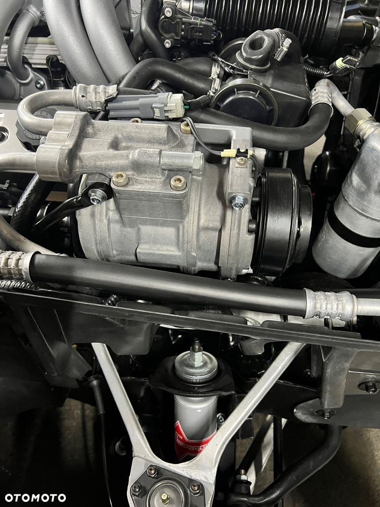 Chevrolet Corvette - 20