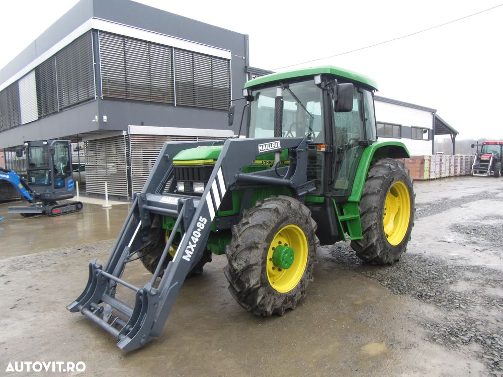 John Deere 6110 - 8
