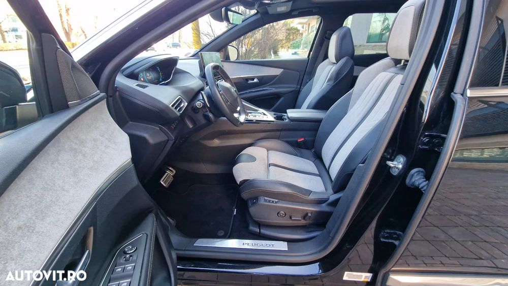 Peugeot 3008 PHEV 300 EAT8 4X4 GT - 17
