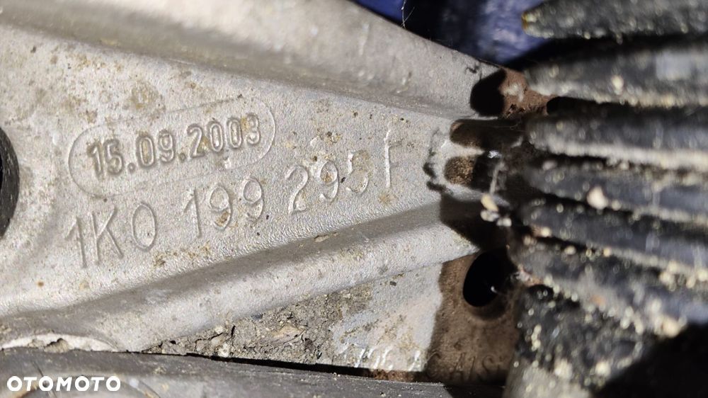 ZAWIESZENIE PRZÓD KOMPLETNE LEWE PRAWE ORYGINAŁ ZWROTNICA PIASTA TARCZA ZACISK PÓŁOŚ SANKI STABILIZATOR WAHACZ WSPORNIK TULEJA AMORTYZATOR MCPERSON MAGLOWNICA PRZEKŁADNIA ELEKTRYCZNA EUROPA VW GOLF V VI TOURAN I AUDI A3 8P SEAT LEON II ALTEA SKODA OCTAVIA II 2 1.9 2.0 TDI - 11