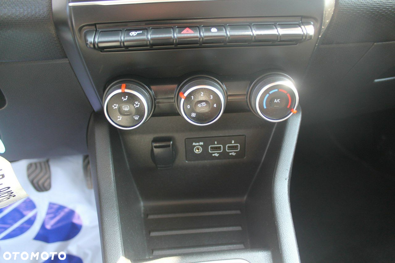 Renault Clio - 17
