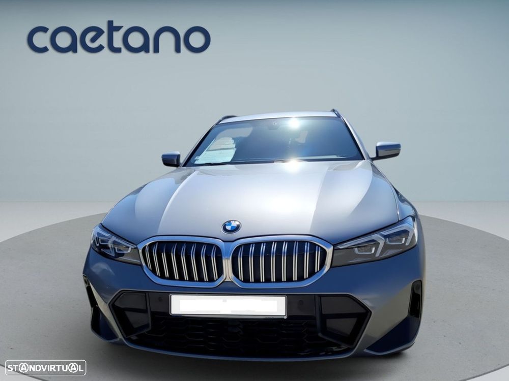 BMW 320 d Pack Desportivo M Auto - 2