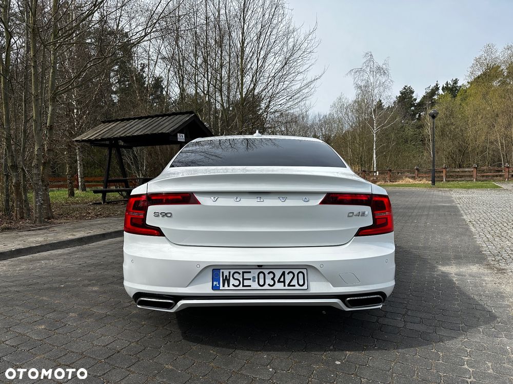 Volvo S90 D4 R-Design - 10