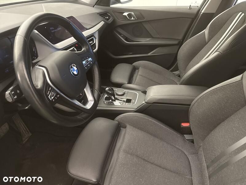 BMW Seria 1 118i - 11