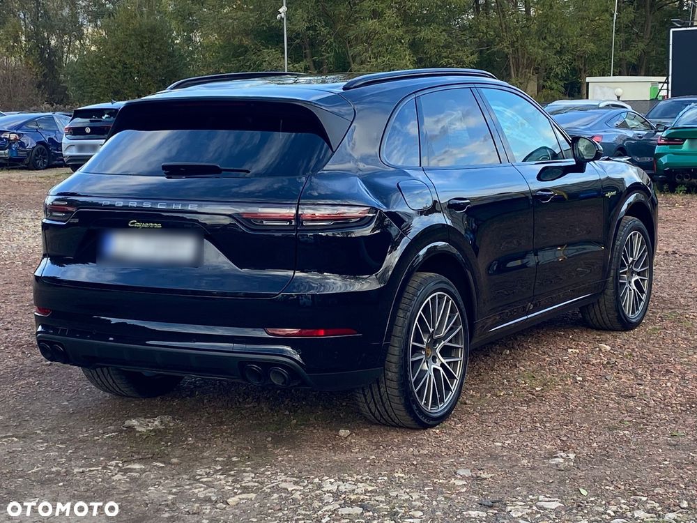 Porsche Cayenne E-Hybrid - 3