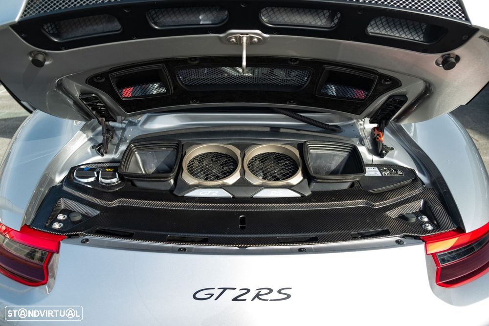 Porsche 911 (991) GT2 RS - 42
