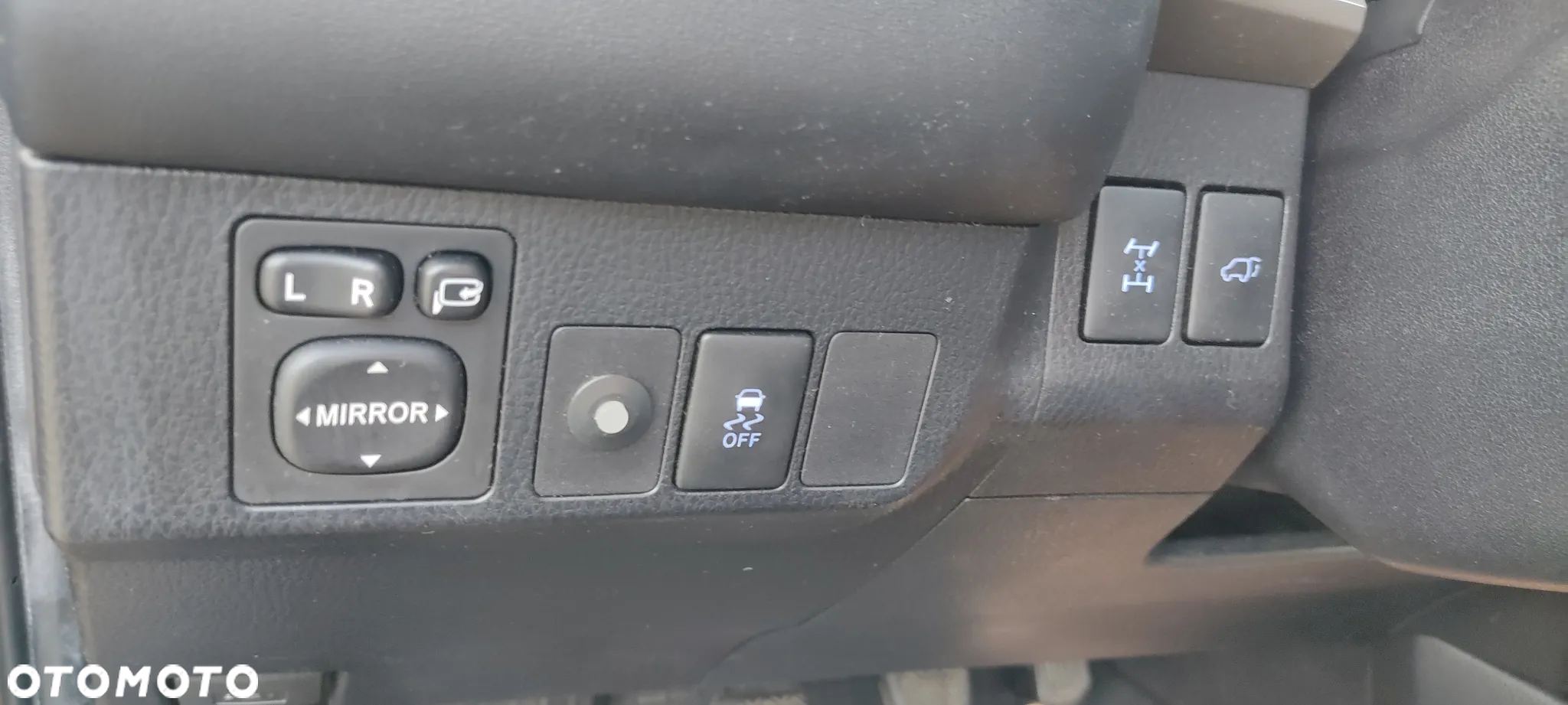 Toyota RAV4 - 9