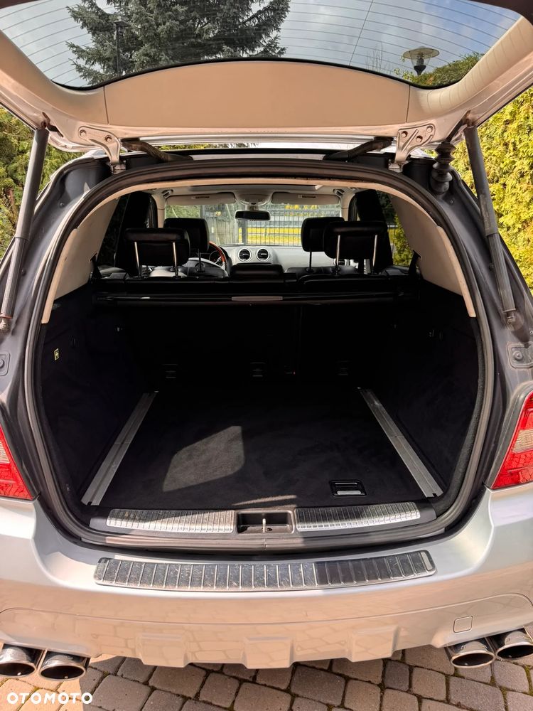 Mercedes-Benz ML 500 4-Matic - 29