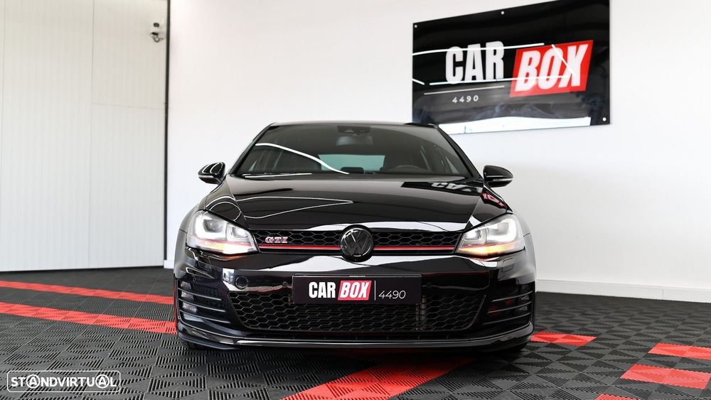 VW Golf - 12