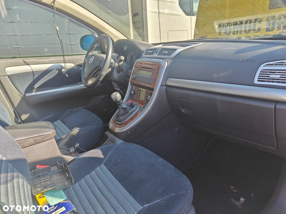 Fiat Croma 1.9 JTD Dynamic - 5