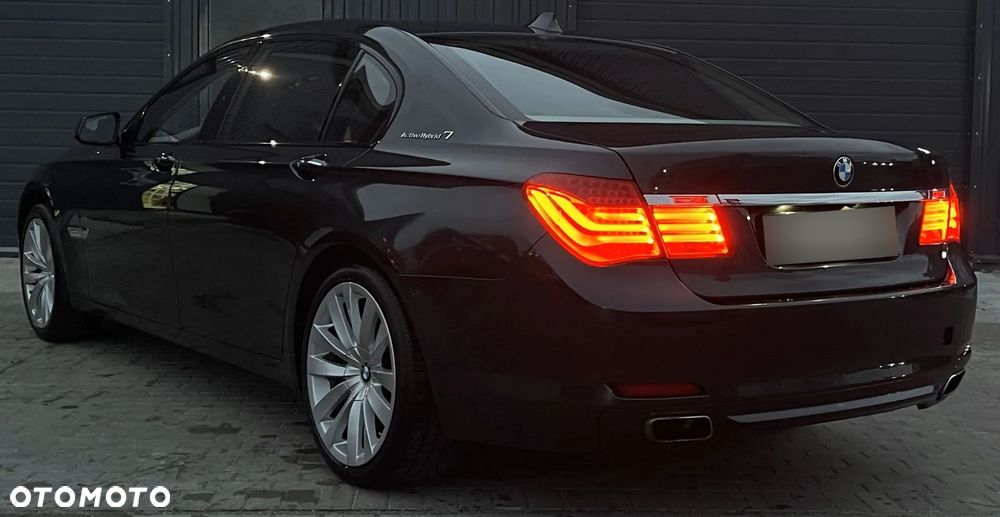 BMW Seria 7 ActiveHybrid L - 12