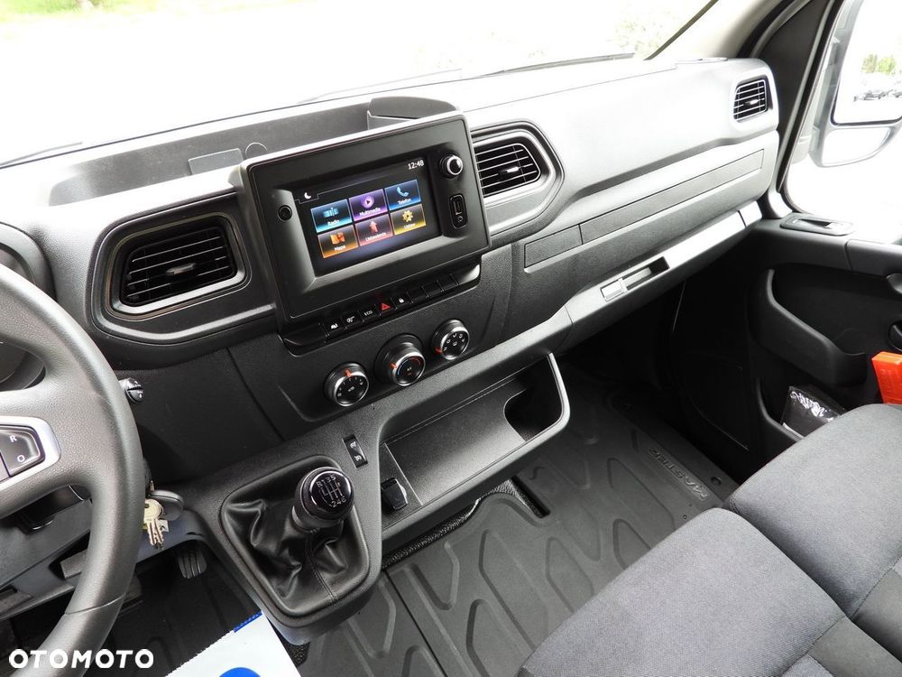 Renault MASTER PLANDEKA 10 PALET WEBASTO TEMPOMAT NAWIGACJA LEDY PNEUMATYKA KLIMATYZACJA  165KM - 32