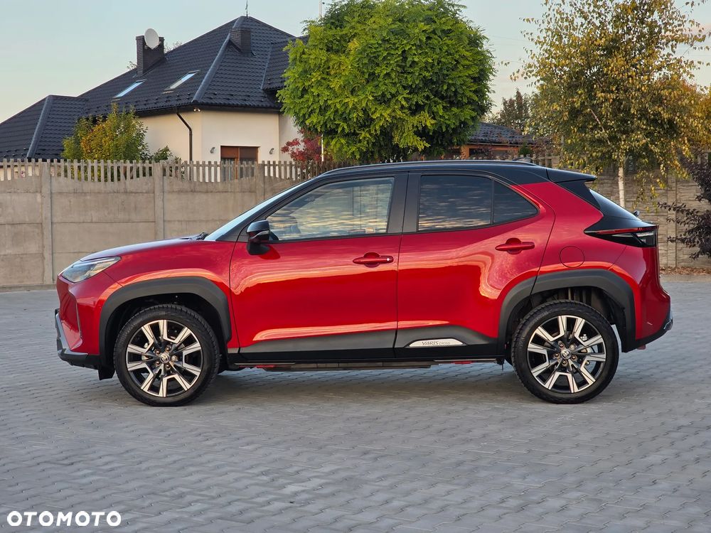 Toyota Yaris Cross Hybrid 1.5 Premiere Edition 4x4 - 25