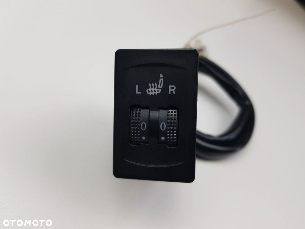 Panel sterowania Przełącznik Regulacja podgrzewanych foteli 6 Pin - 7