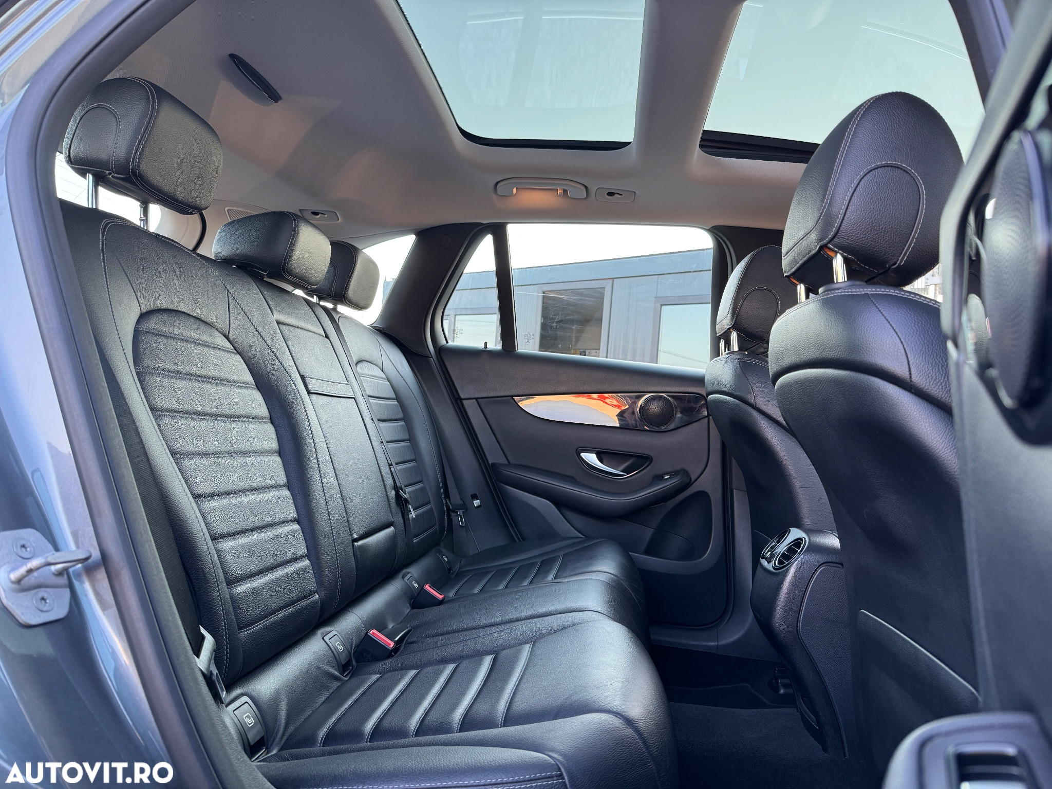 Mercedes-Benz GLC 220 d 4Matic 9G-TRONIC Exclusive - 26