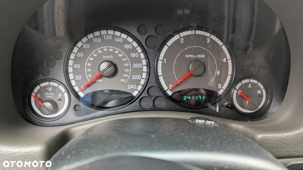 Jeep Cherokee 2.8 CRD Sport - 9