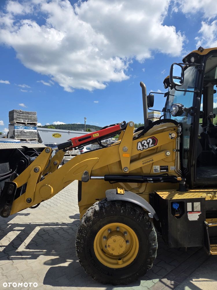 Caterpillar 432F - 40