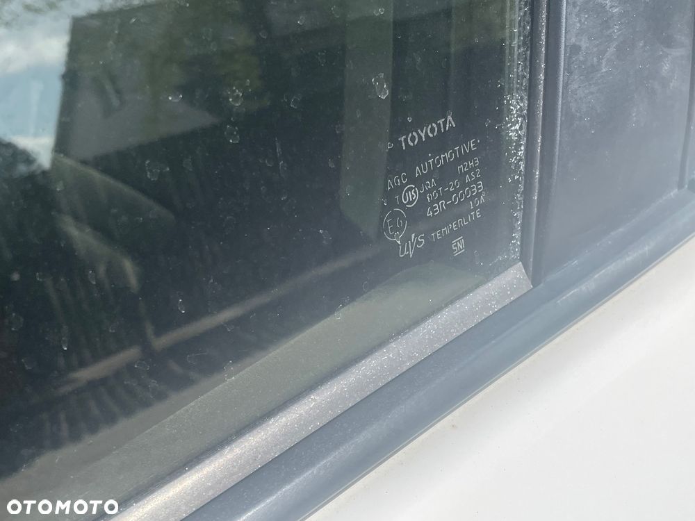 Toyota Prius 1.8 Hybrid Prestige - 37