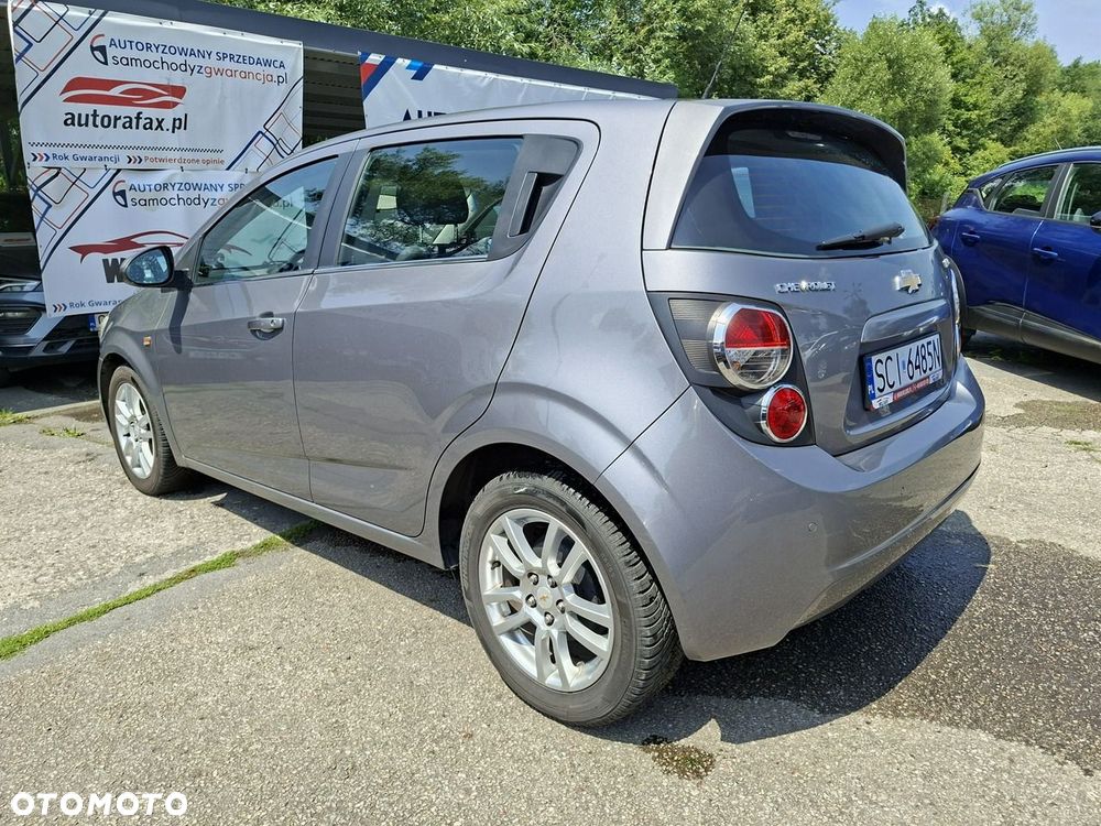 Chevrolet Aveo 1.6 LTZ - 8