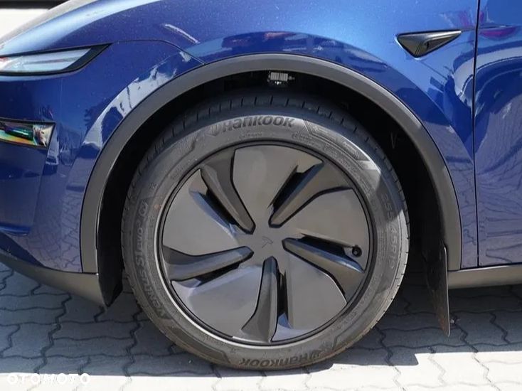 Tesla Model Y 79kWh Long Range Premium RWD - 19