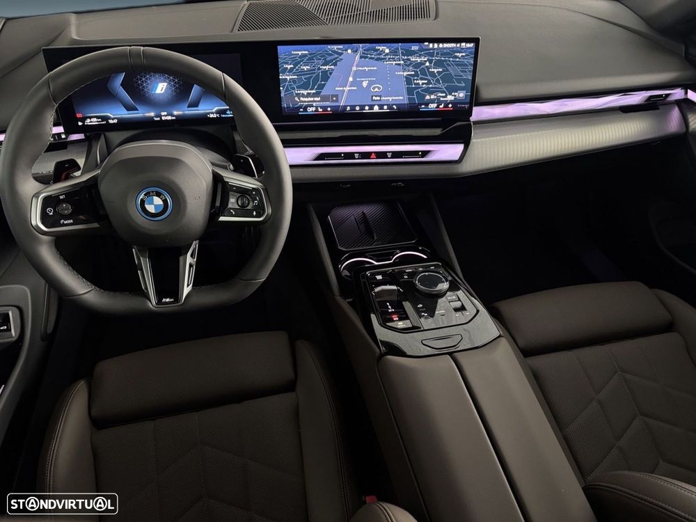 BMW 530 e Pack Desportivo M - 12