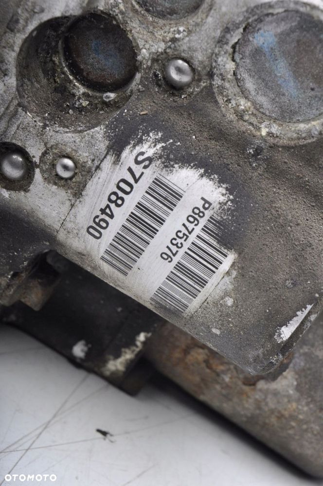 VOLVO V50 2.5 T DYFERENCJAŁ MOST DYFER 1216622  8675376 - 2