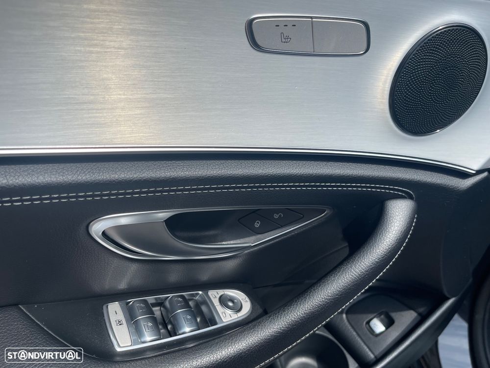 Mercedes-Benz E 300 de 4Matic 9G-TRONIC AMG Line - 16