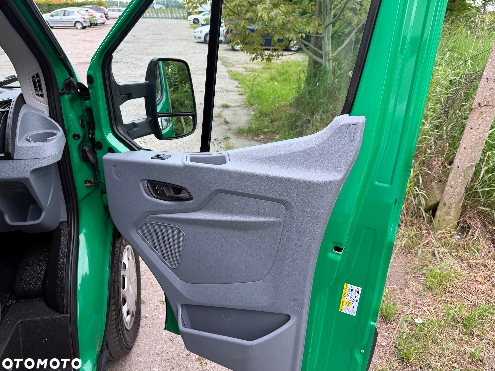 Ford Transit 350 - 15