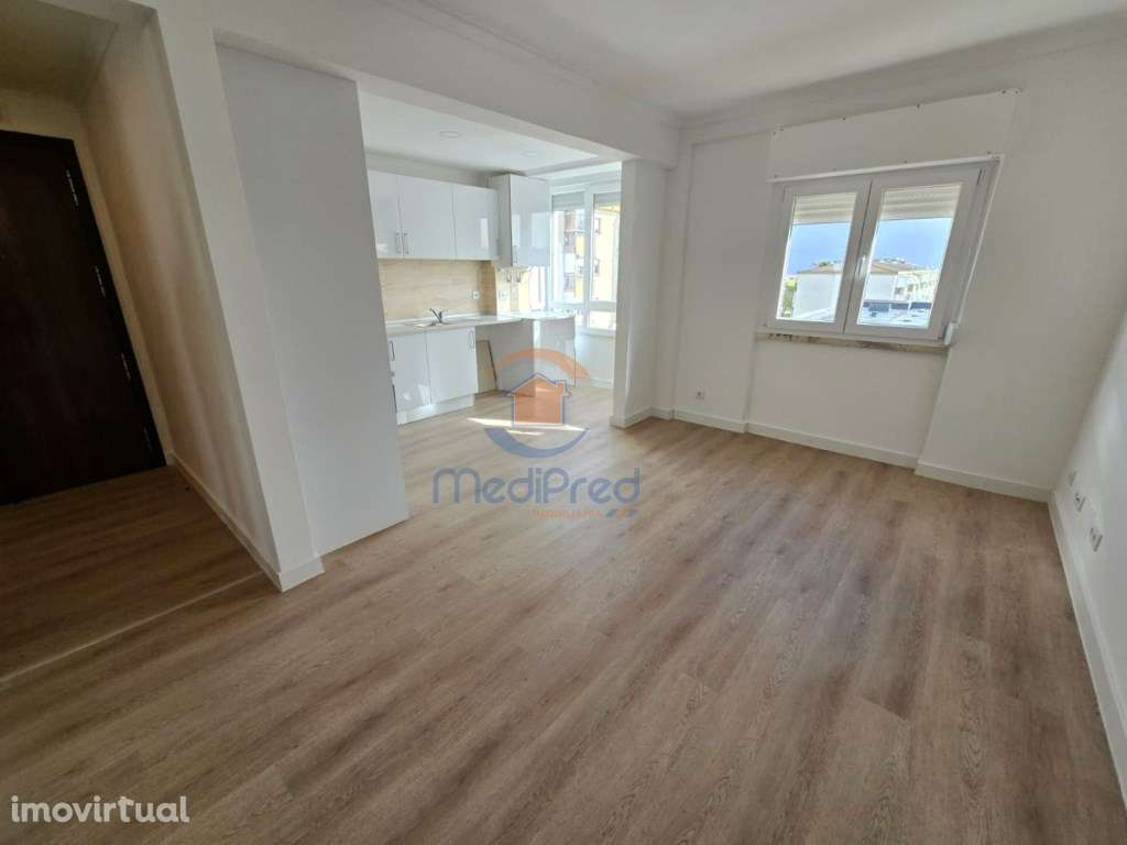 Apartamento T3 Totalmente Remodelado | Camarate, Loures - Grande imagem: 4/33