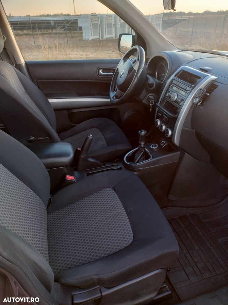 Nissan X-Trail - 8
