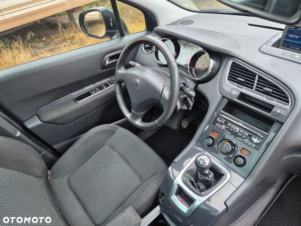 Peugeot 5008 - 21