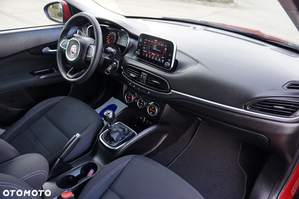 Fiat Tipo 1.4 T-Jet Lounge - 25